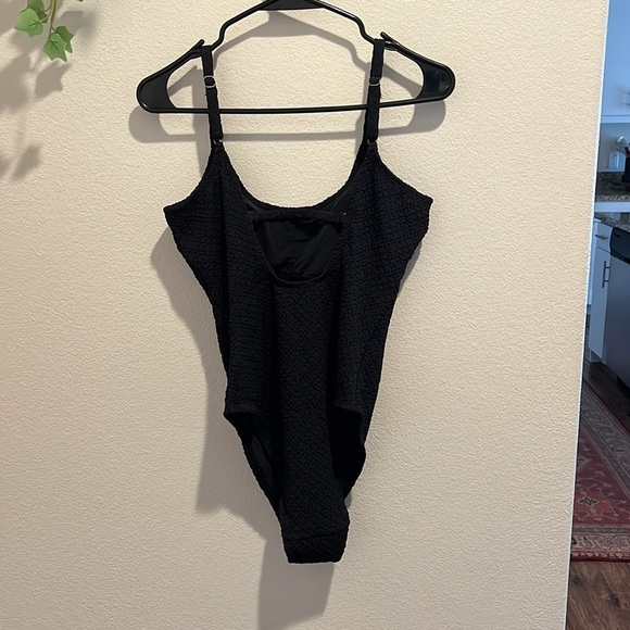 ✨NWT✨ Andie Swim “The Laguna One Piece” in Popcorn Black - Long Torso Sizing - Picture 3 of 11